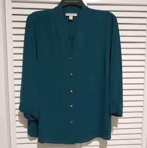 Dana Buchman 3/4 sleeve button down blouse
